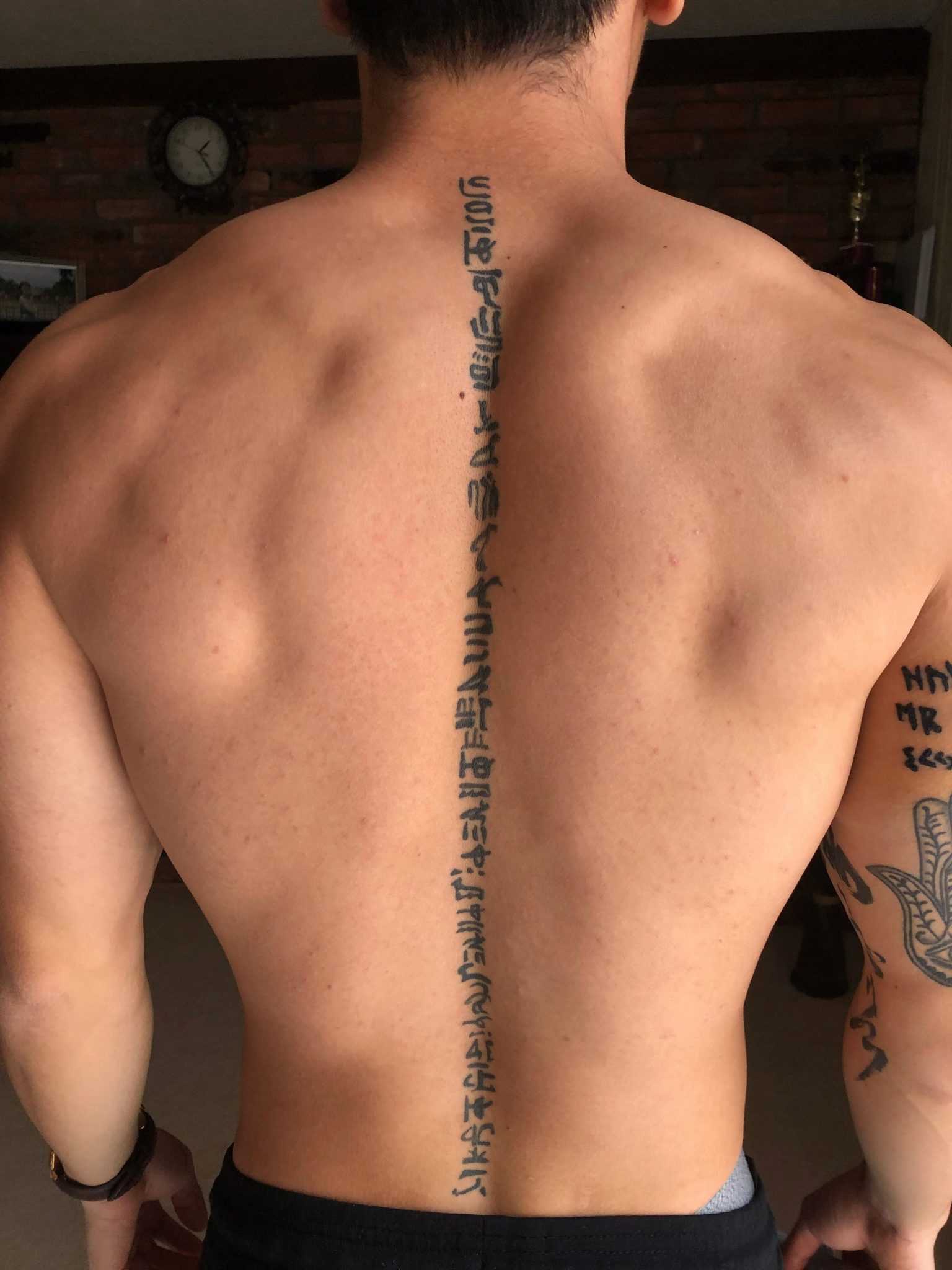 48368162_298918277404476_3564947658839687168_n